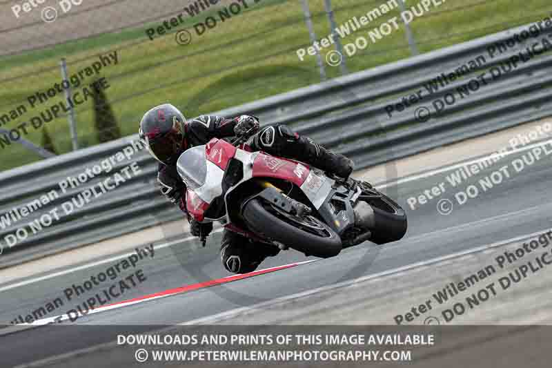 cadwell no limits trackday;cadwell park;cadwell park photographs;cadwell trackday photographs;enduro digital images;event digital images;eventdigitalimages;navarra;no limits trackdays;peter wileman photography;racing digital images;trackday digital images;trackday photos